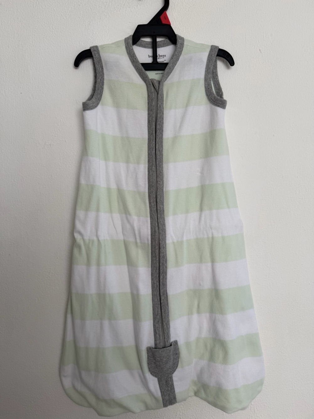 Burt’s Bees Sleeveless Baby Sleep Sack - Mint & White with Gray Trim. Has zipper